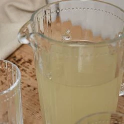 Joules Bees Glass Jug -tableware 215600BEEGLASS Joules Glass Jug Bees 4