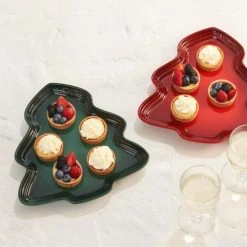 Le Creuset Artichaut Stoneware 19cm Christmas Tree Plate 12 Le Creuset Artichaut Stoneware 19cm Christmas Tree Plate -tableware 60242197950014 Le Creuset Artichaut Stoneware Christmas Tree Plate 4