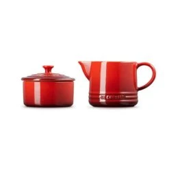 Le Creuset Cerise Milk & Sugar Set -tableware 89331000600003 Le Creuset Milk And Sugar Set Cerise 2