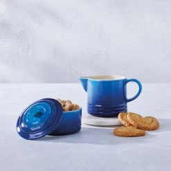 Le Creuset Azure Milk & Sugar Set -tableware 89331002200003 Le Creuset Milk And Sugar Set Azure Blue 4