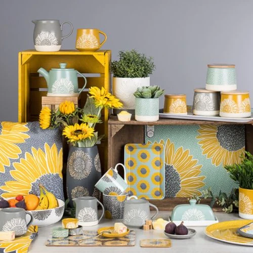 English Tableware Company Artisan Flower Butter Dish 5 English Tableware Company Artisan Flower Butter Dish - Image 3