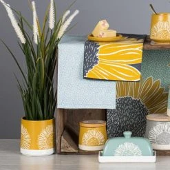 English Tableware Company Artisan Flower Lap Tray -tableware DD5126A01 English Tableware Company Artisan Flower Lap Tray 4