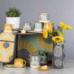 English Tableware Company Artisan Flower Wax Resist Vase 11 English Tableware Company Artisan Flower Wax Resist Vase -tableware DD5187A01 English Tableware Company Artisan Flower Wax Resist Vase 3