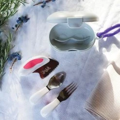 Doddl 3 Piece Cutlery Set In Magenta -tableware DOD003 Doddl 3 piece cutlery set in Raspberry Pink 4