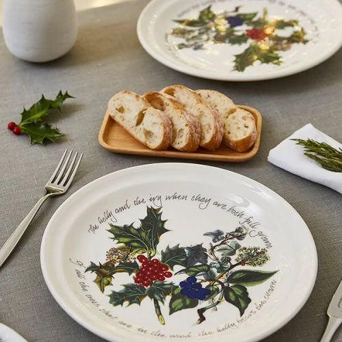 Portmeirion The Holly & The Ivy 25cm Dinner Plate 4 Portmeirion The Holly & The Ivy 25cm Dinner Plate - Image 2