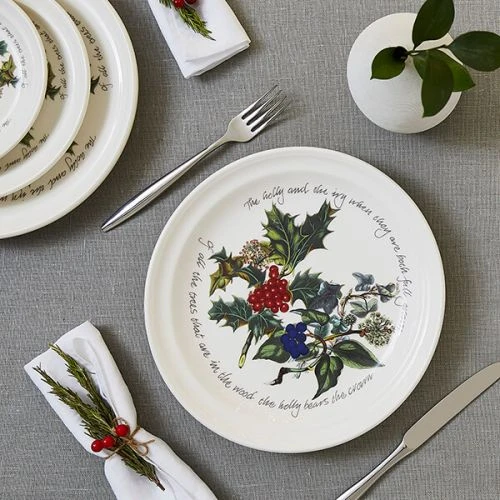 Portmeirion The Holly & The Ivy 25cm Dinner Plate 5 Portmeirion The Holly & The Ivy 25cm Dinner Plate - Image 3