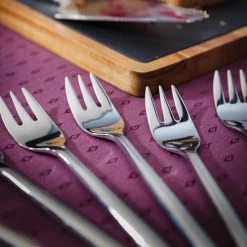 Stellar Rochester Polished 7 Piece Cake Gift Box Set 10 Stellar Rochester Polished 7 Piece Cake Gift Box Set -tableware Stellar Rochester Polished Pastry Fork Lifestyle